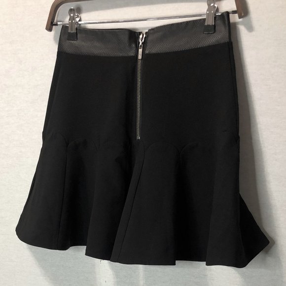 GUESS Black Pleated Skirt with Faux Leather Detail - Picture 5 of 6